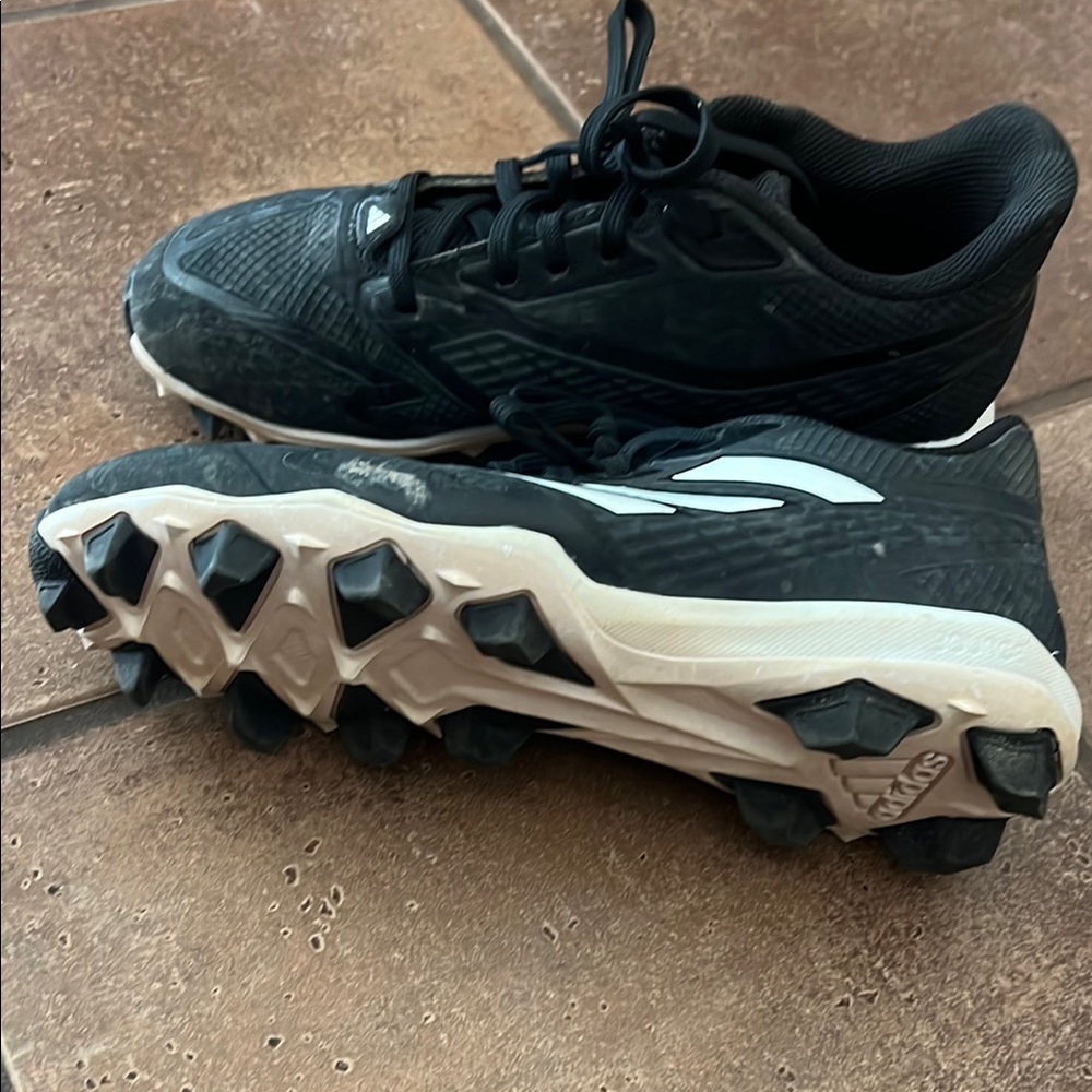 Adidas youth Baseball/Softball cleats - Picture 2 of 5
